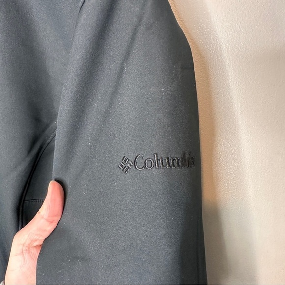 Columbia softshell omnishield winter jacket - Picture 3 of 6